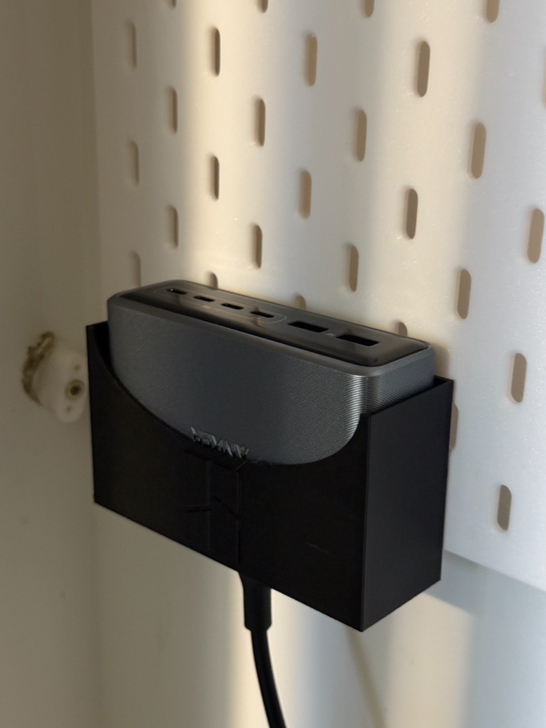 Skadis Holder for the Anker Prime 6 Port