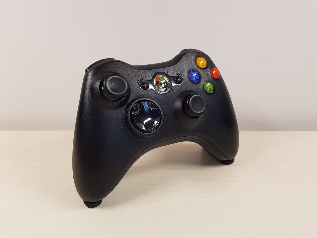 Invisible Xbox 360 Controller Holder Minimalist