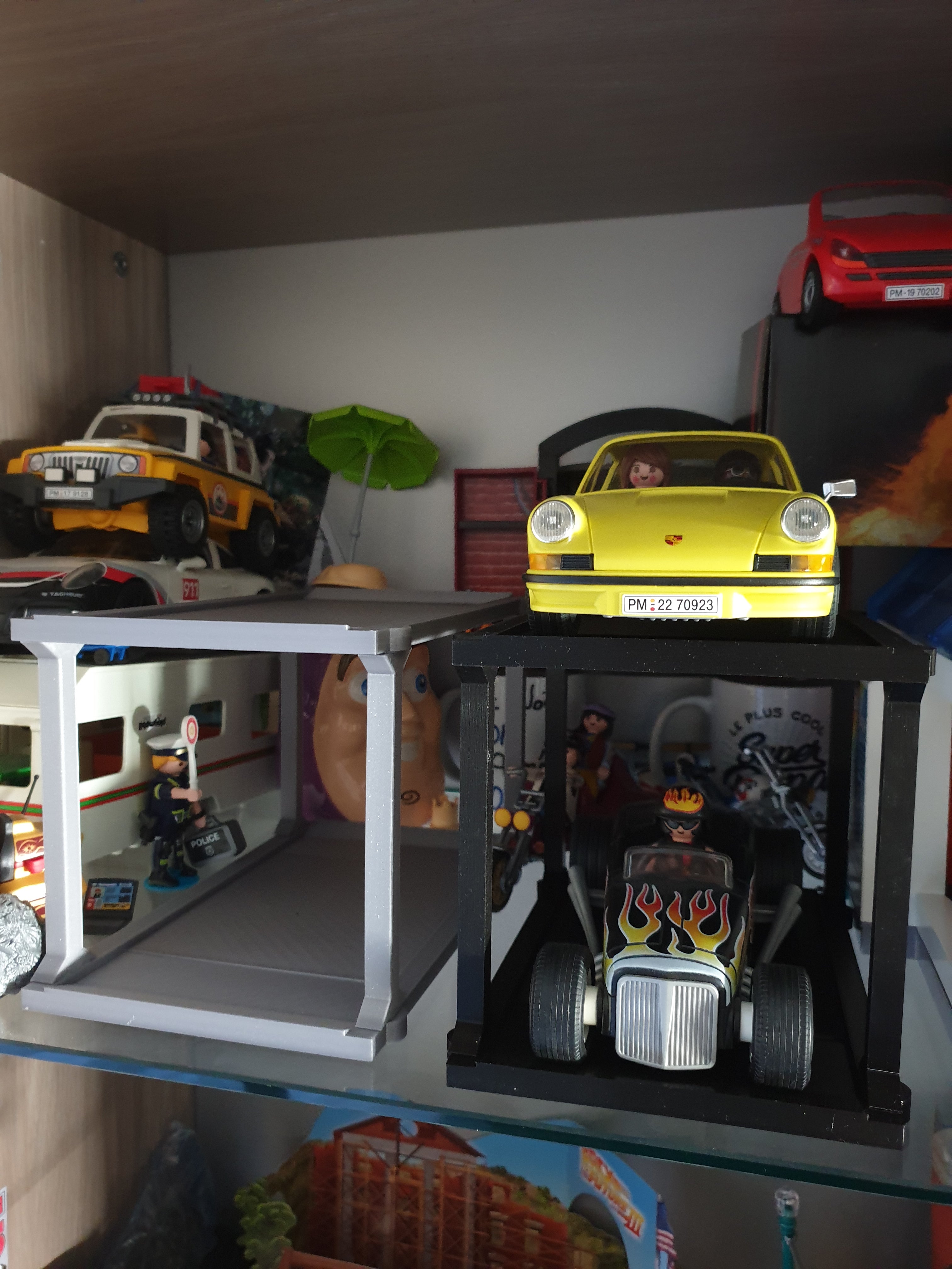 Lift pour véhicules Playmobil (et 1/18)