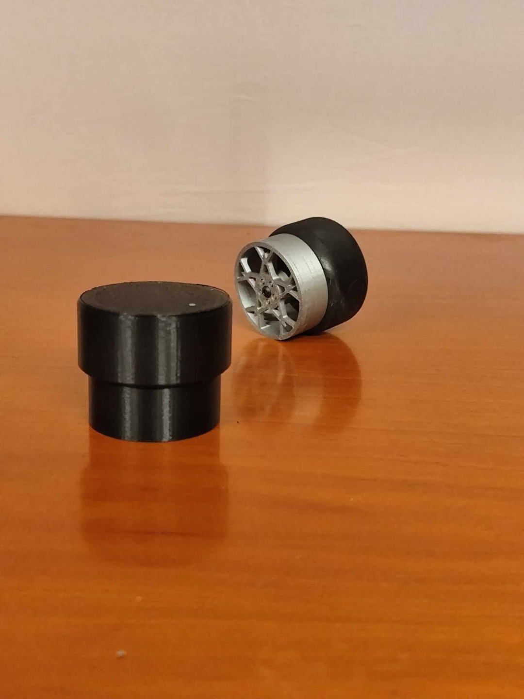 Tire seperator
