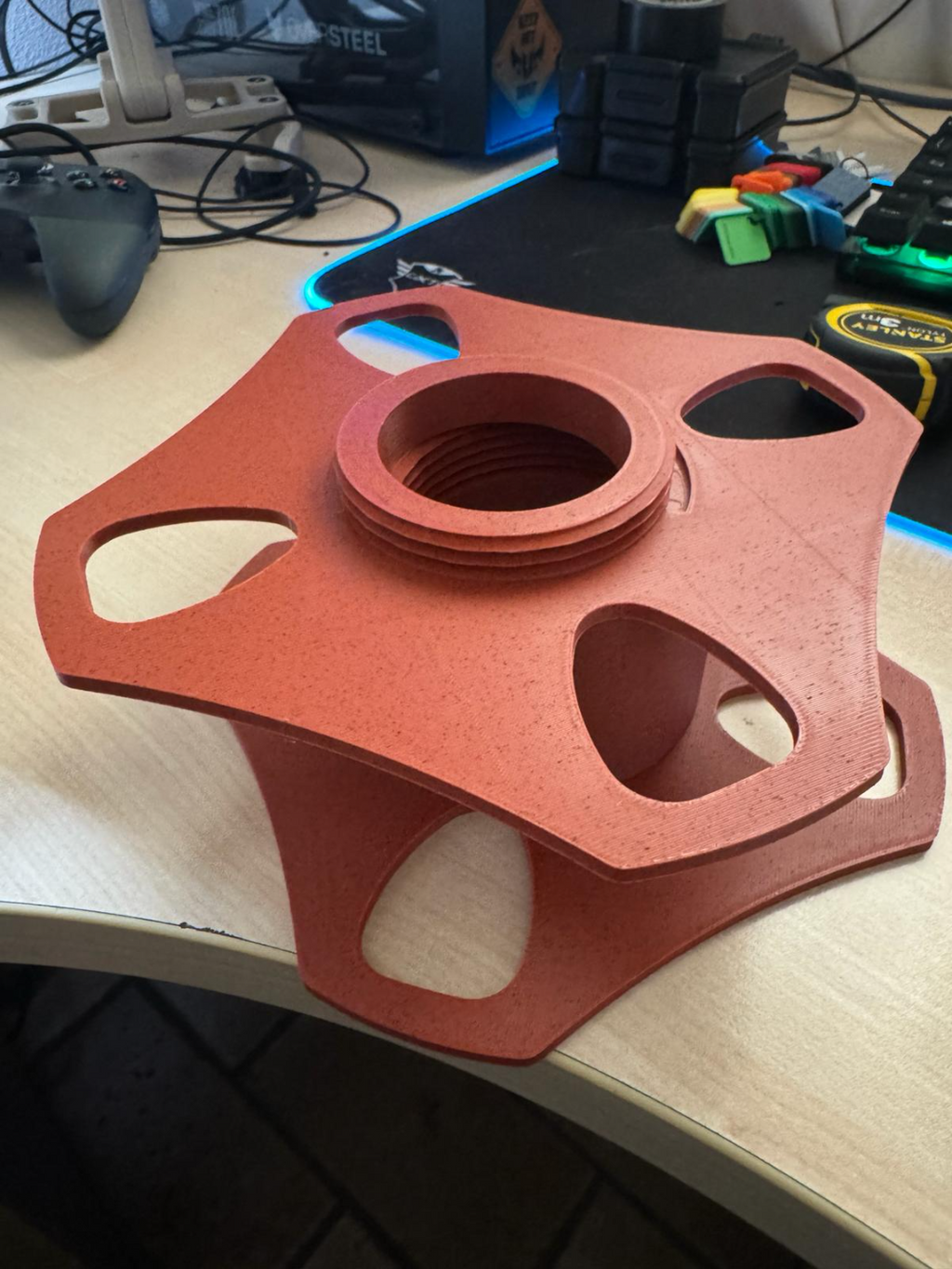Reel holder