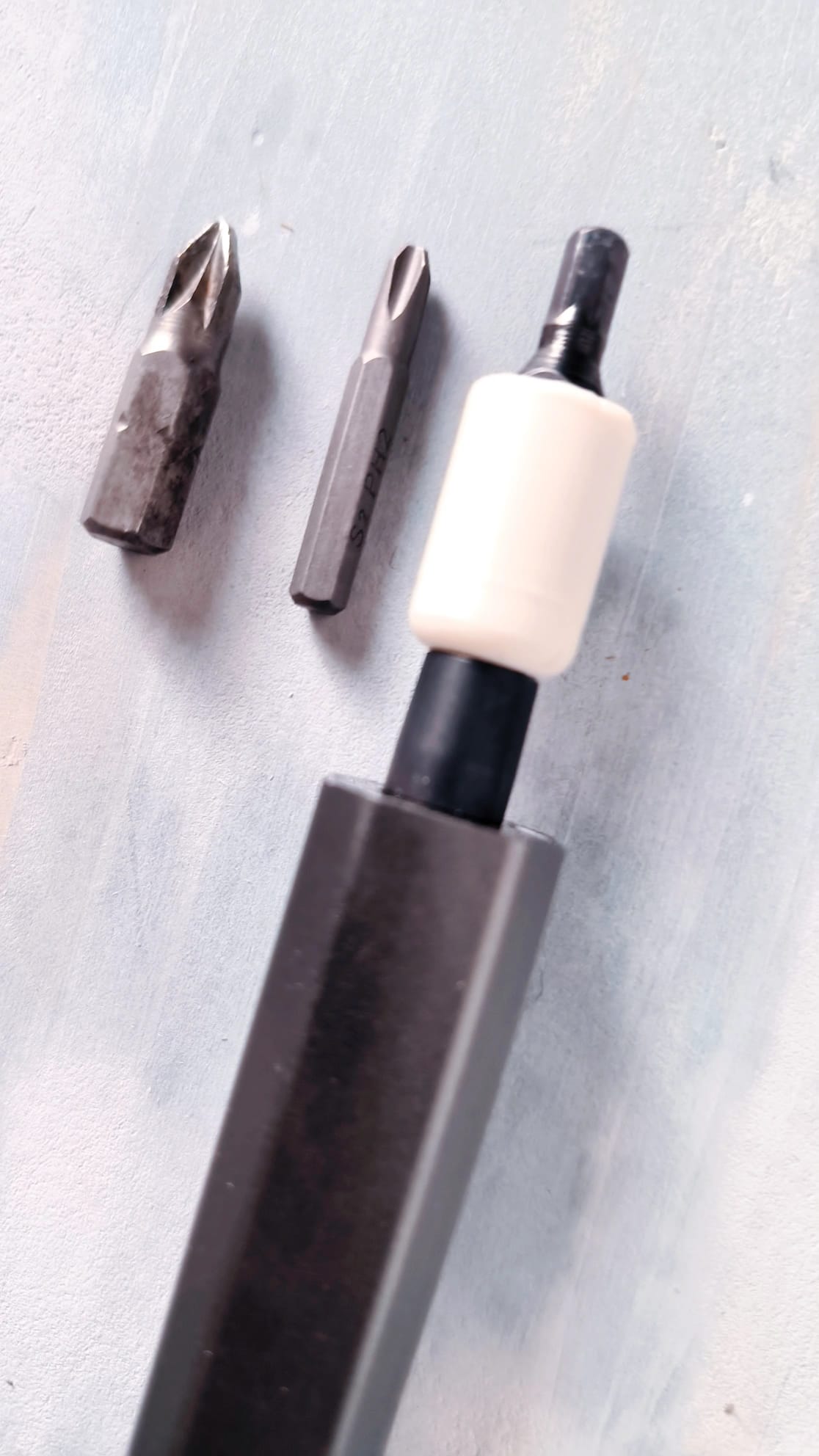 Screwdriver BIT adapter - 4 mm - 1/4 (6.3 mm) BIT