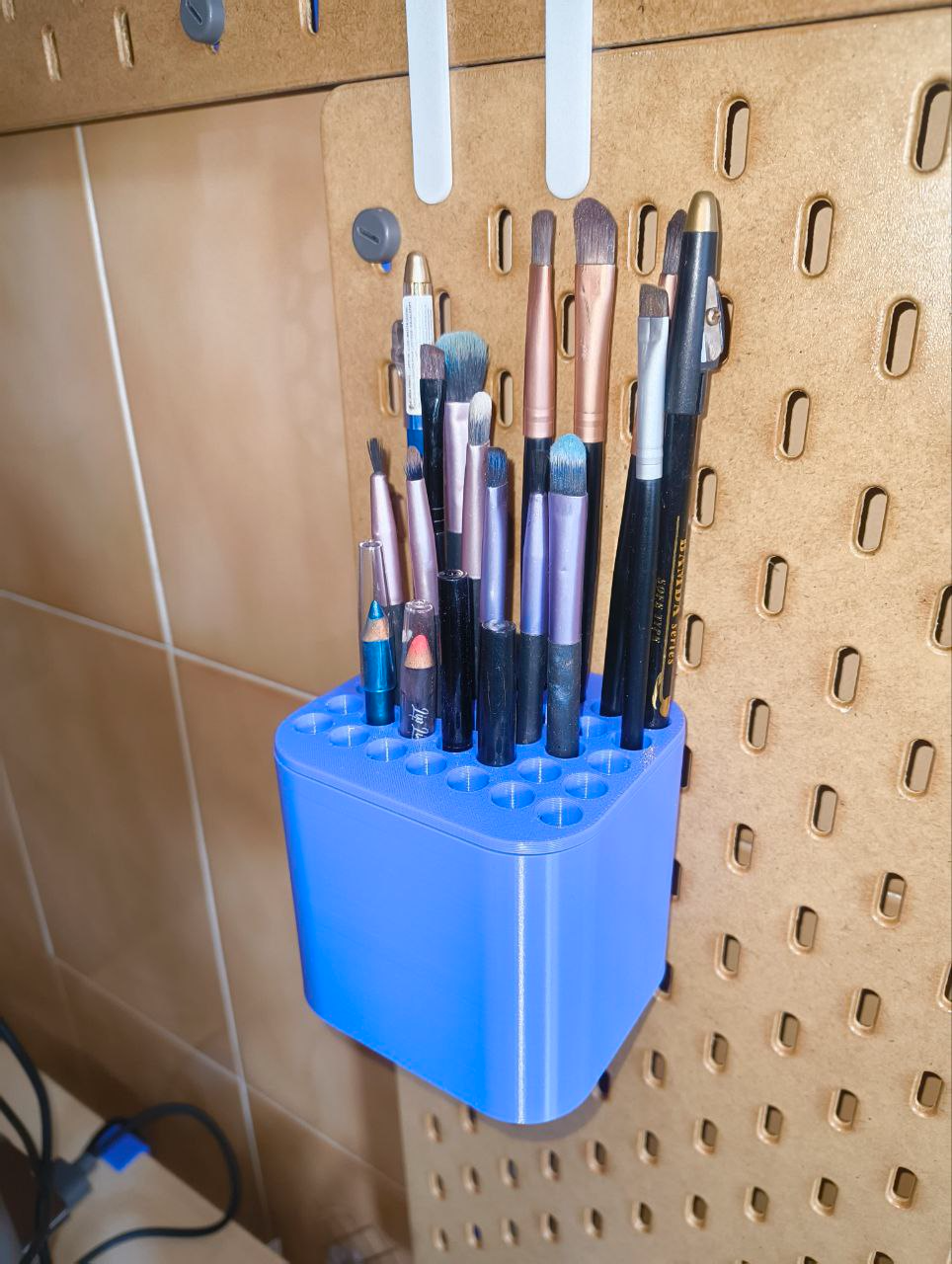 Container for IKEA Skadis w/o pencil / brusher