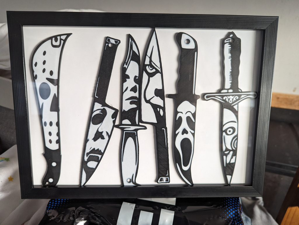 Assassins Knives set of 18 Horror Knives