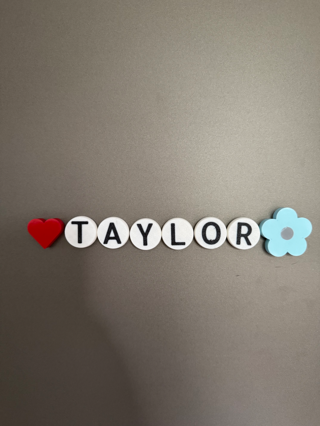 Friendship bracelet magnets