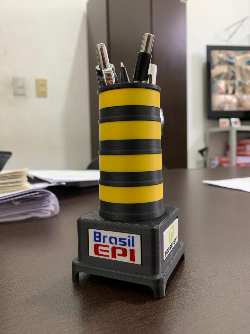 Pen Holder Cone Barrel / Drum