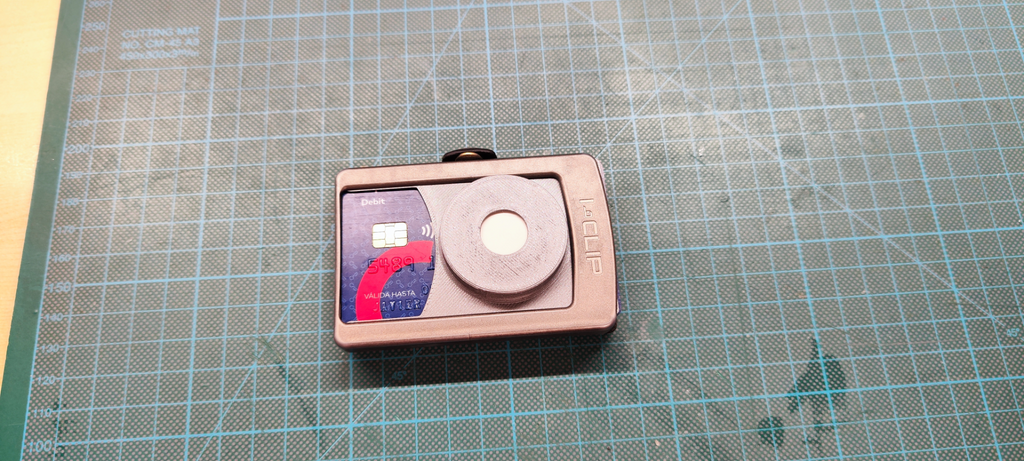I-Clip wallet chipolo adapter