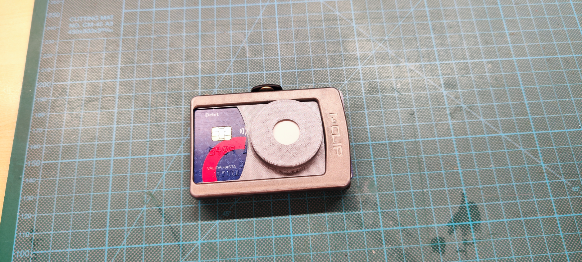 I-Clip wallet chipolo adapter