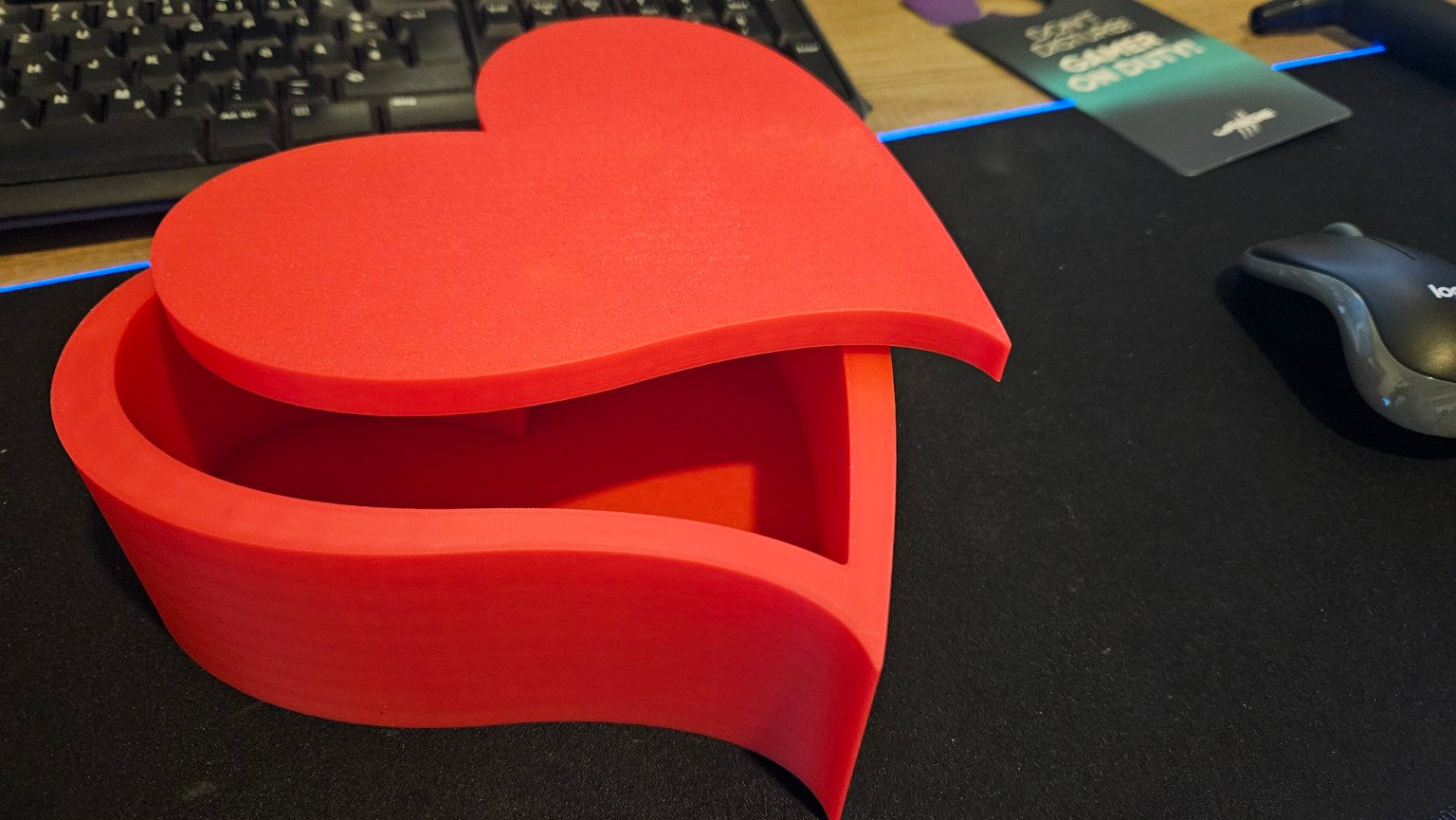 Schachtel / Box in Herzform