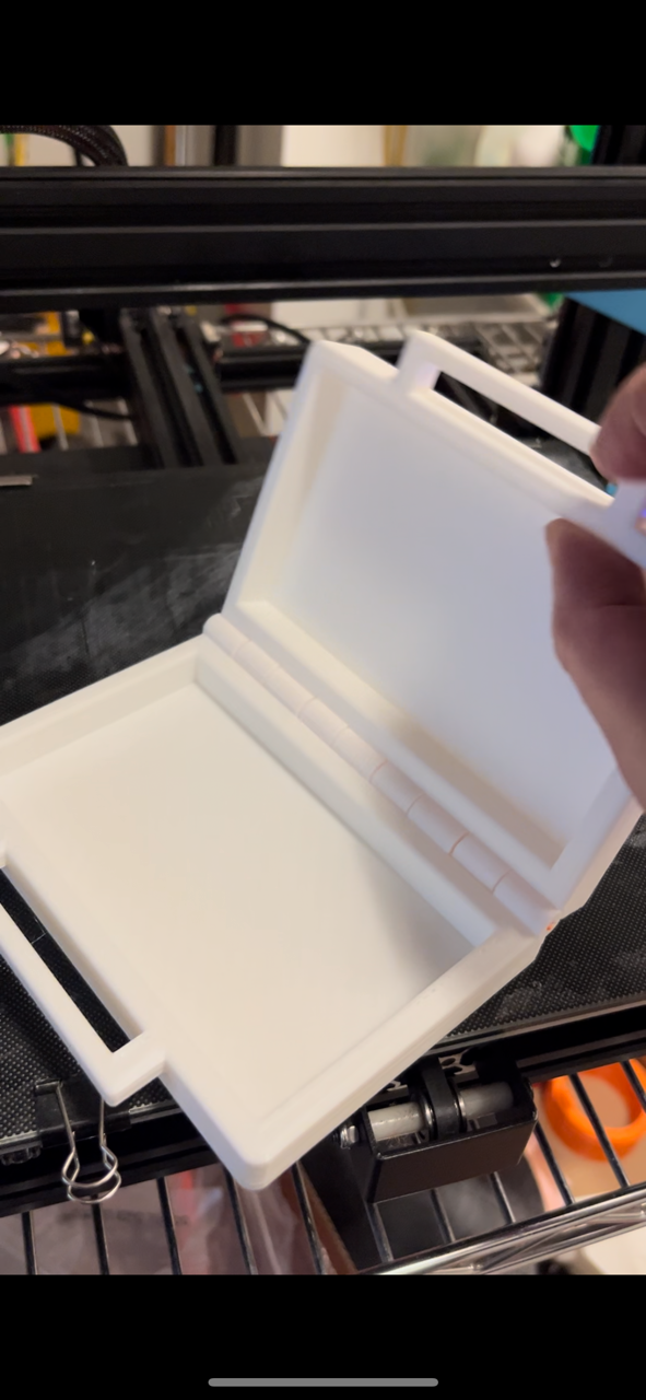 Briefcase / Case with 1.75mm Filament Hinge