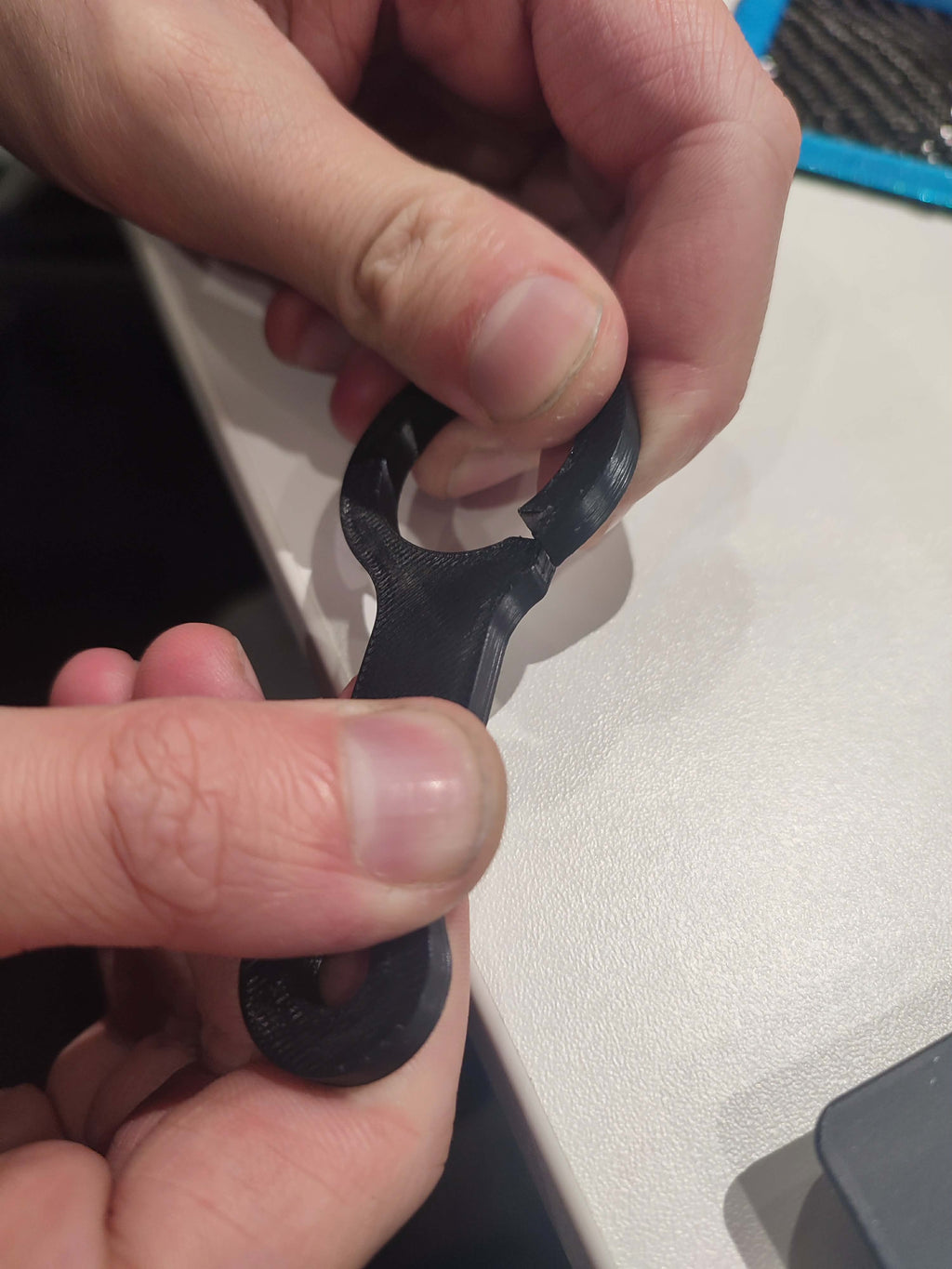 Light weight, secure, carabiner, keychain