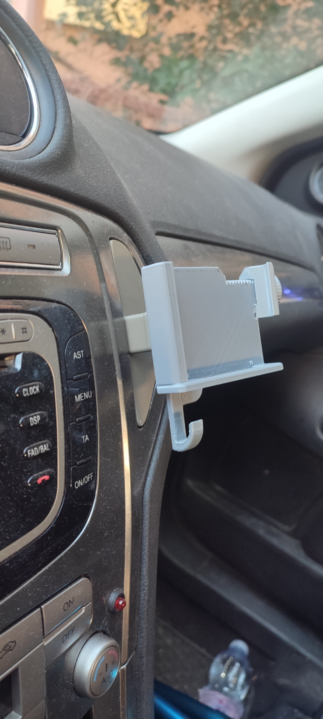 Supporto cellulare auto