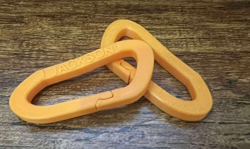 CUSTOMIZABLE CARABINERS