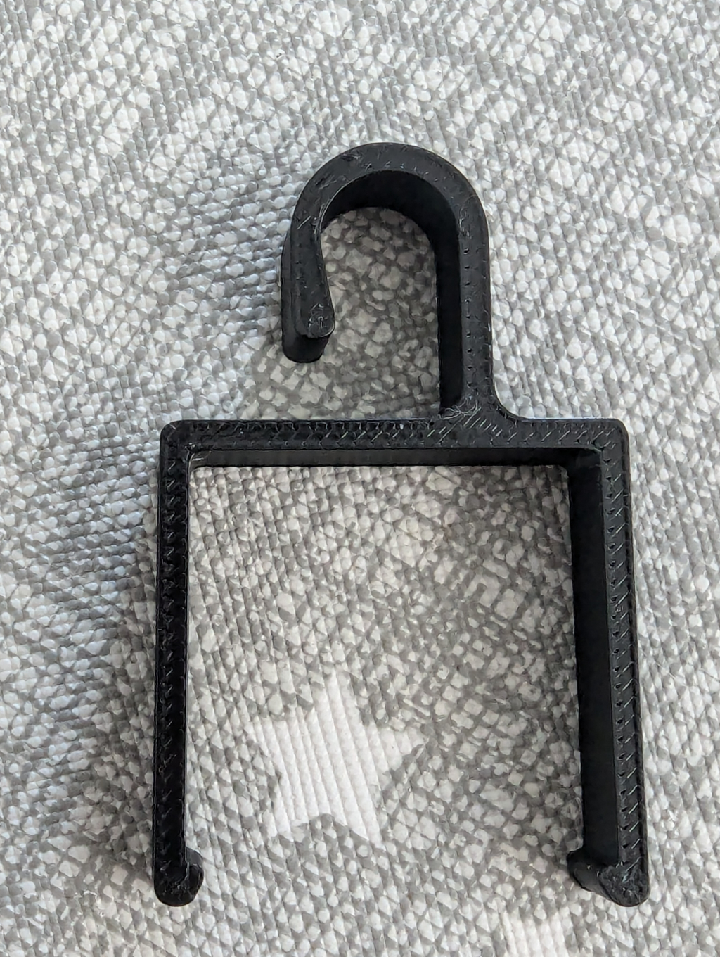 Cable tidy bracket for square leg