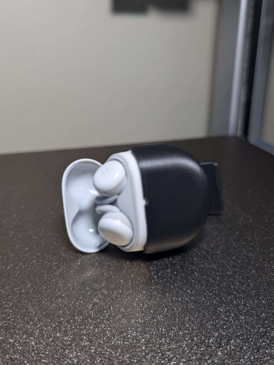 Pixel Buds Series A Belt Clip / Phone Stand