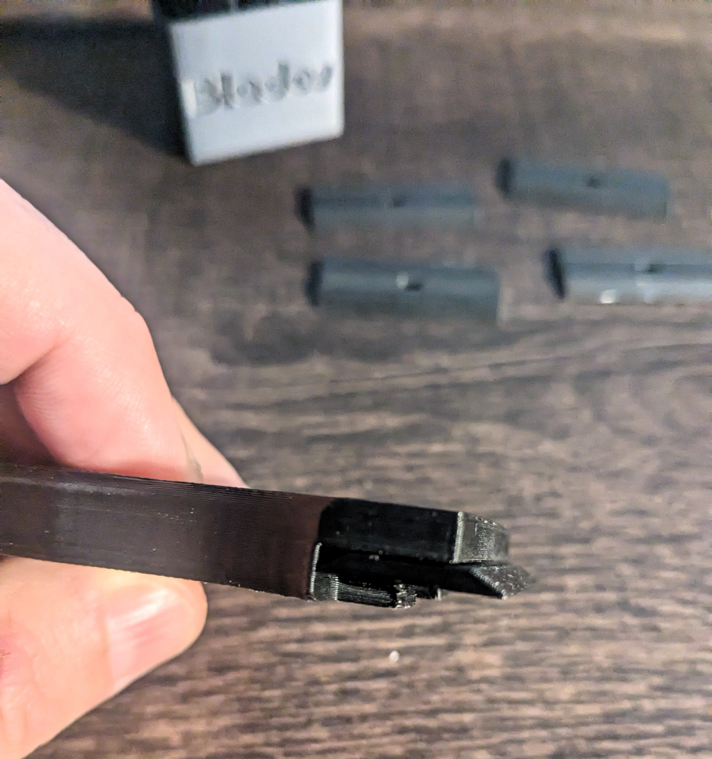 Plastic bed scraper