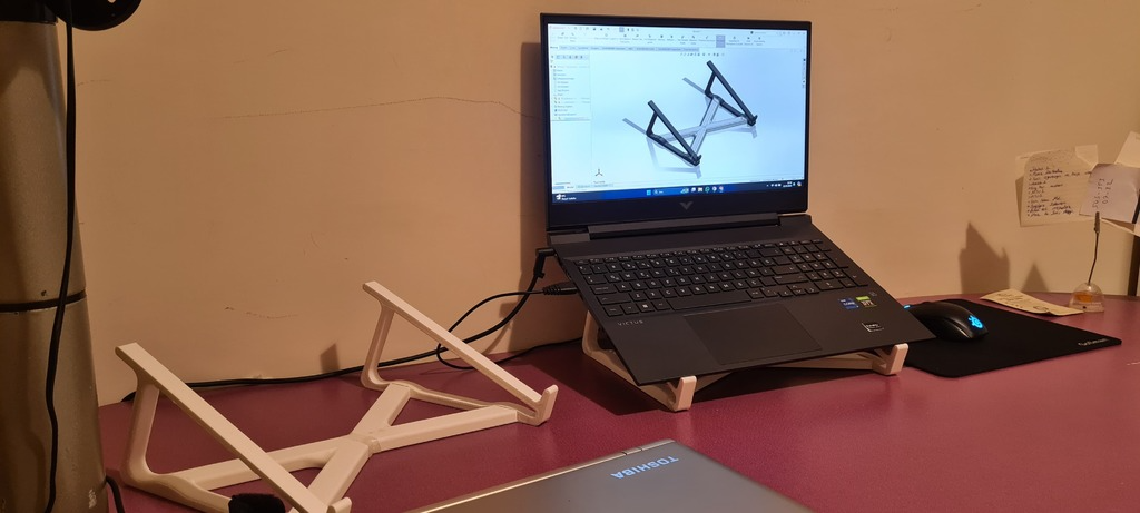17" LAPTOP STAND