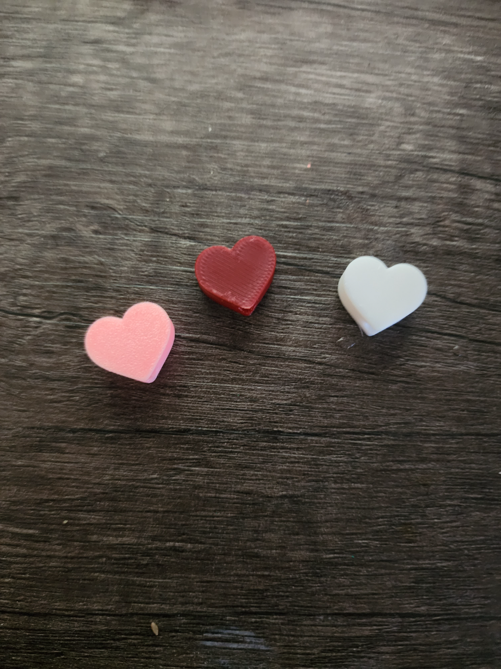 Rounded heart beads