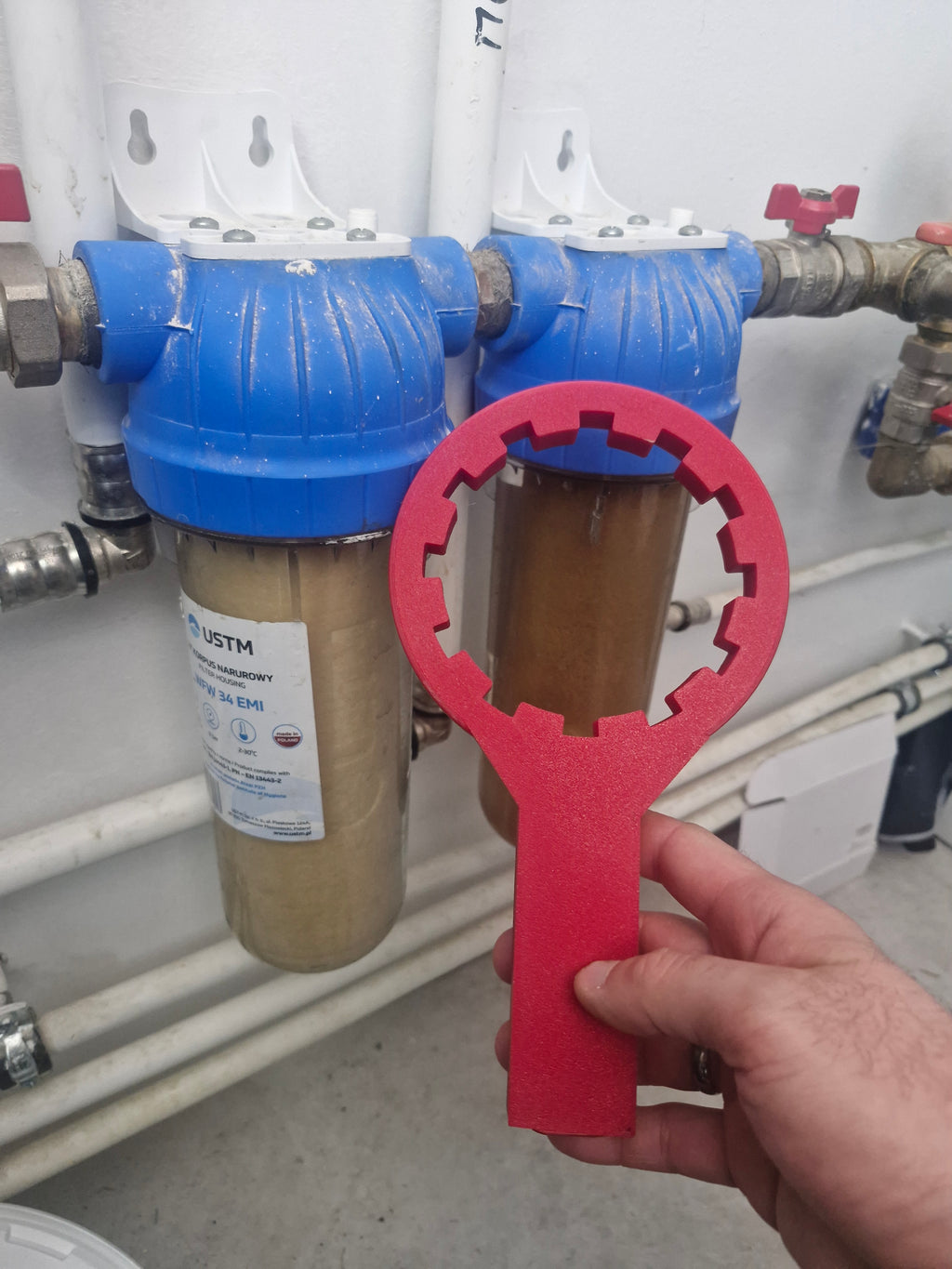 Heavy Duty 10" Water Filreinforcedter Wrench USTM
