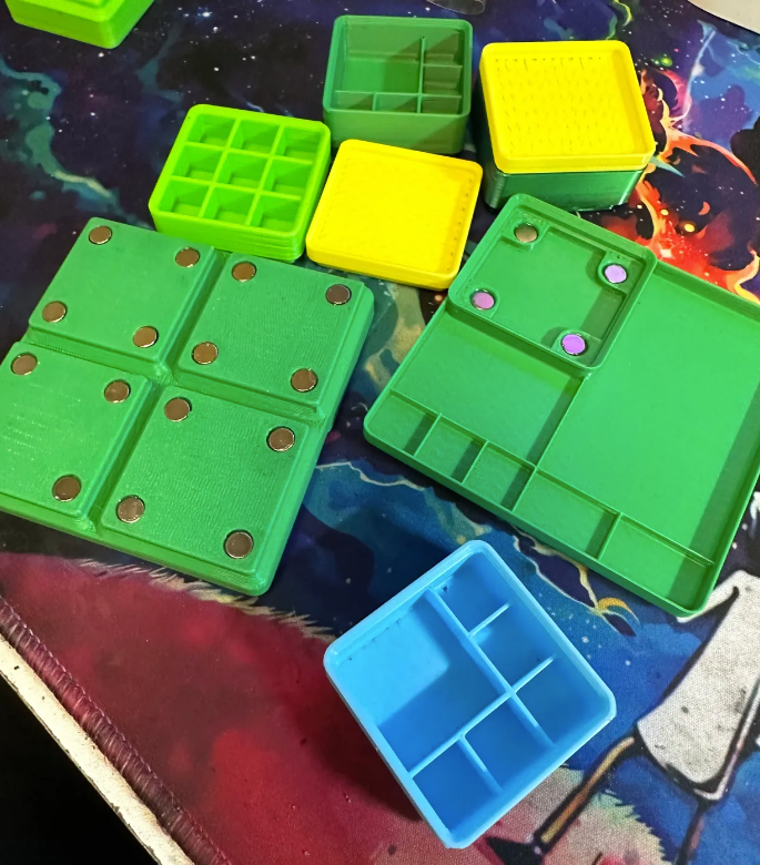 Gridfinity Big/Small Parts Project Tray W/ 1x1 Screw Bin, 63 Slot Grid Magnet Tray & Stackable Lid