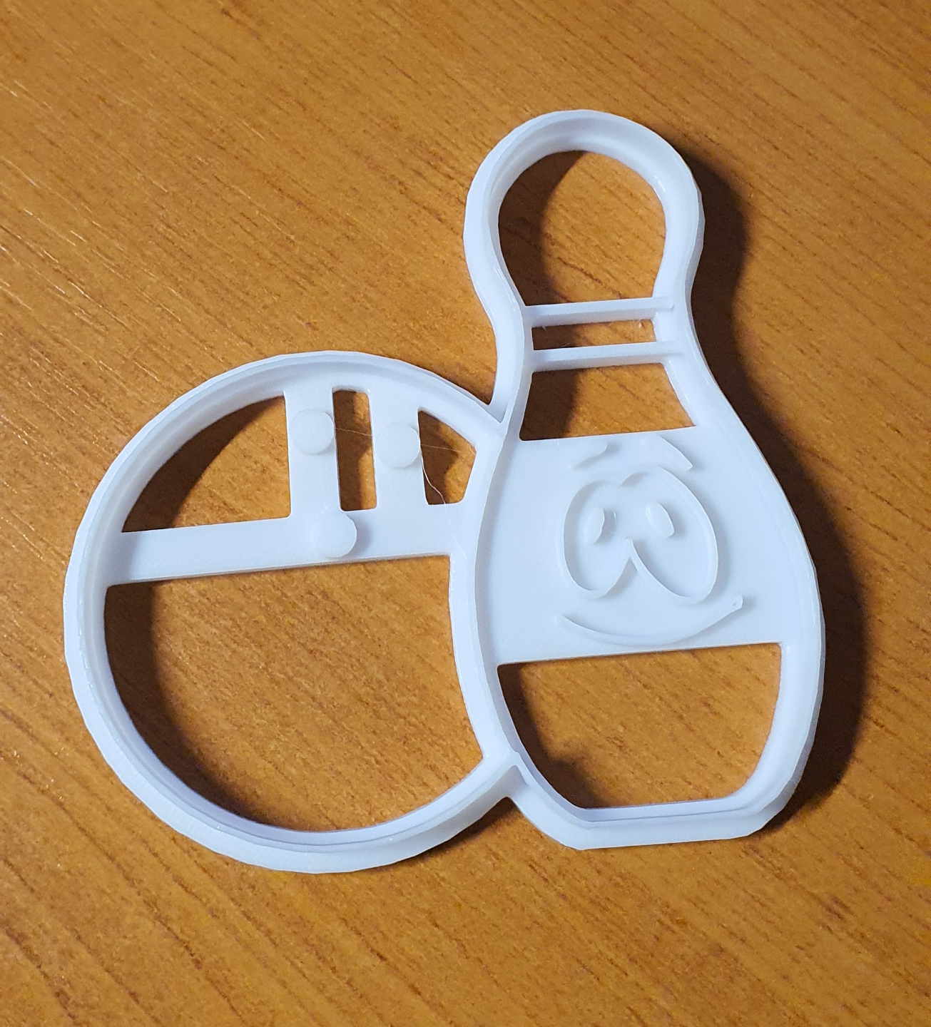 COOKIE CUTTER _BOWLING