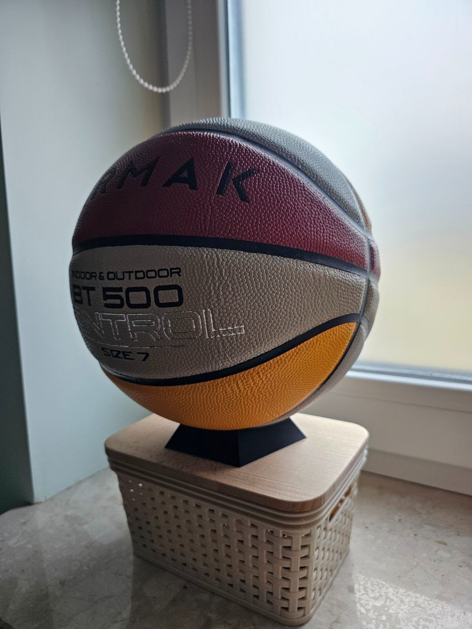 Pentagon ball stand