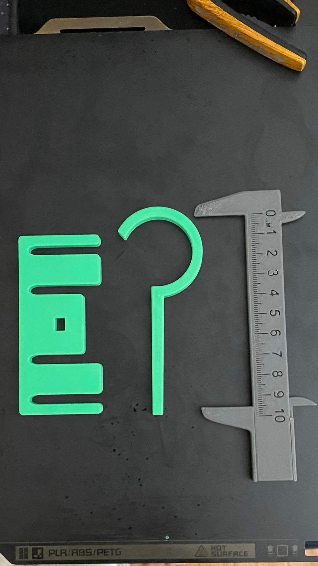 Minimalistic Belt Hanger (V2)