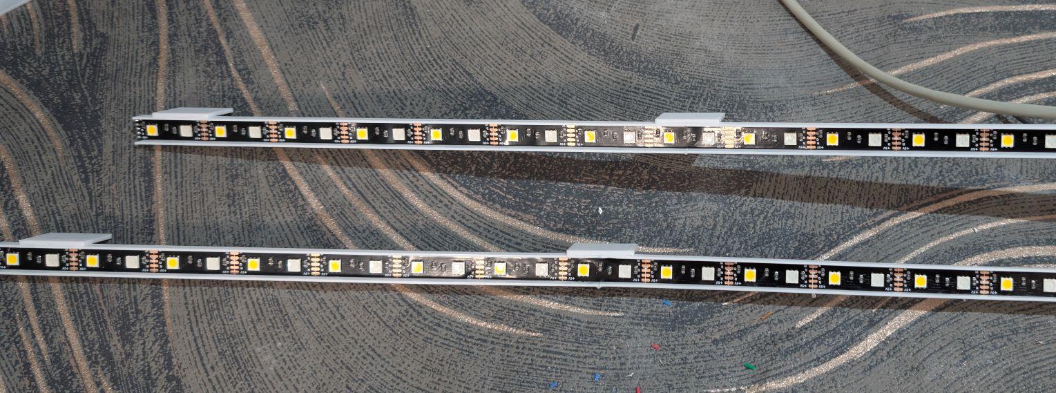 Einfacher LED Stripe Träger für LED-Stripe 10 mm