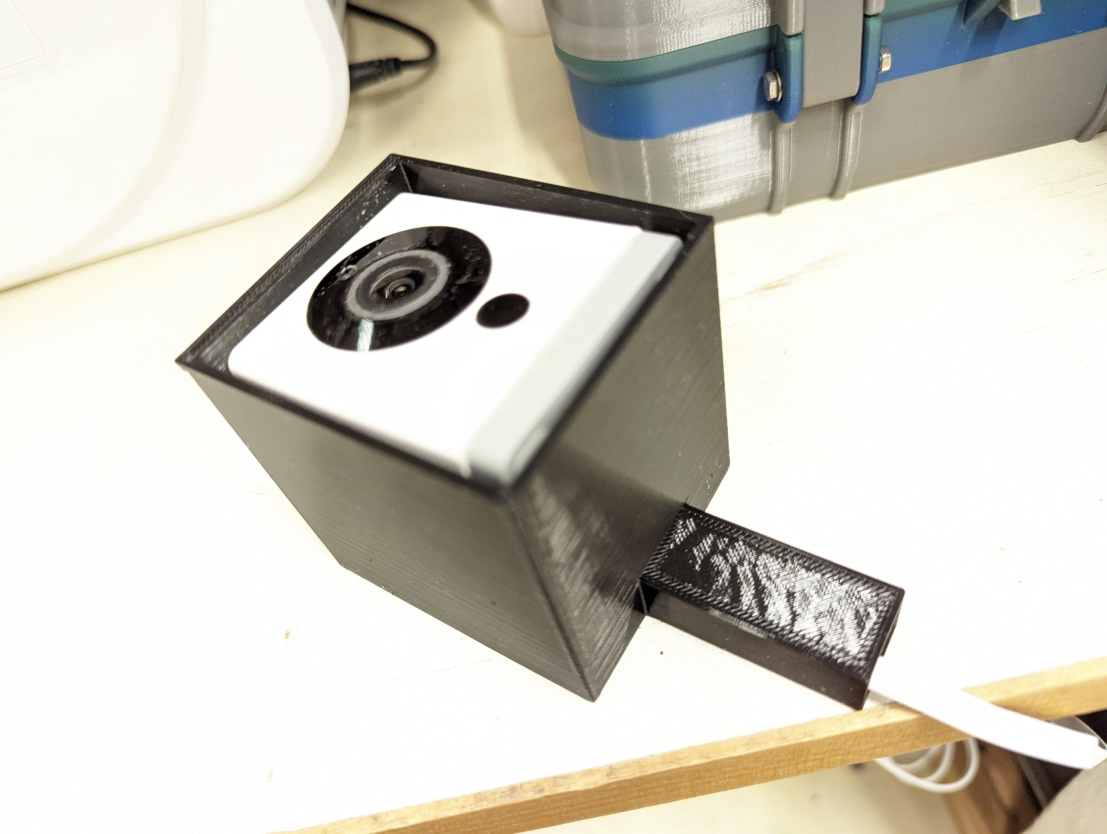 Parametric Bird Feeder For Wyze Cam and Similar
