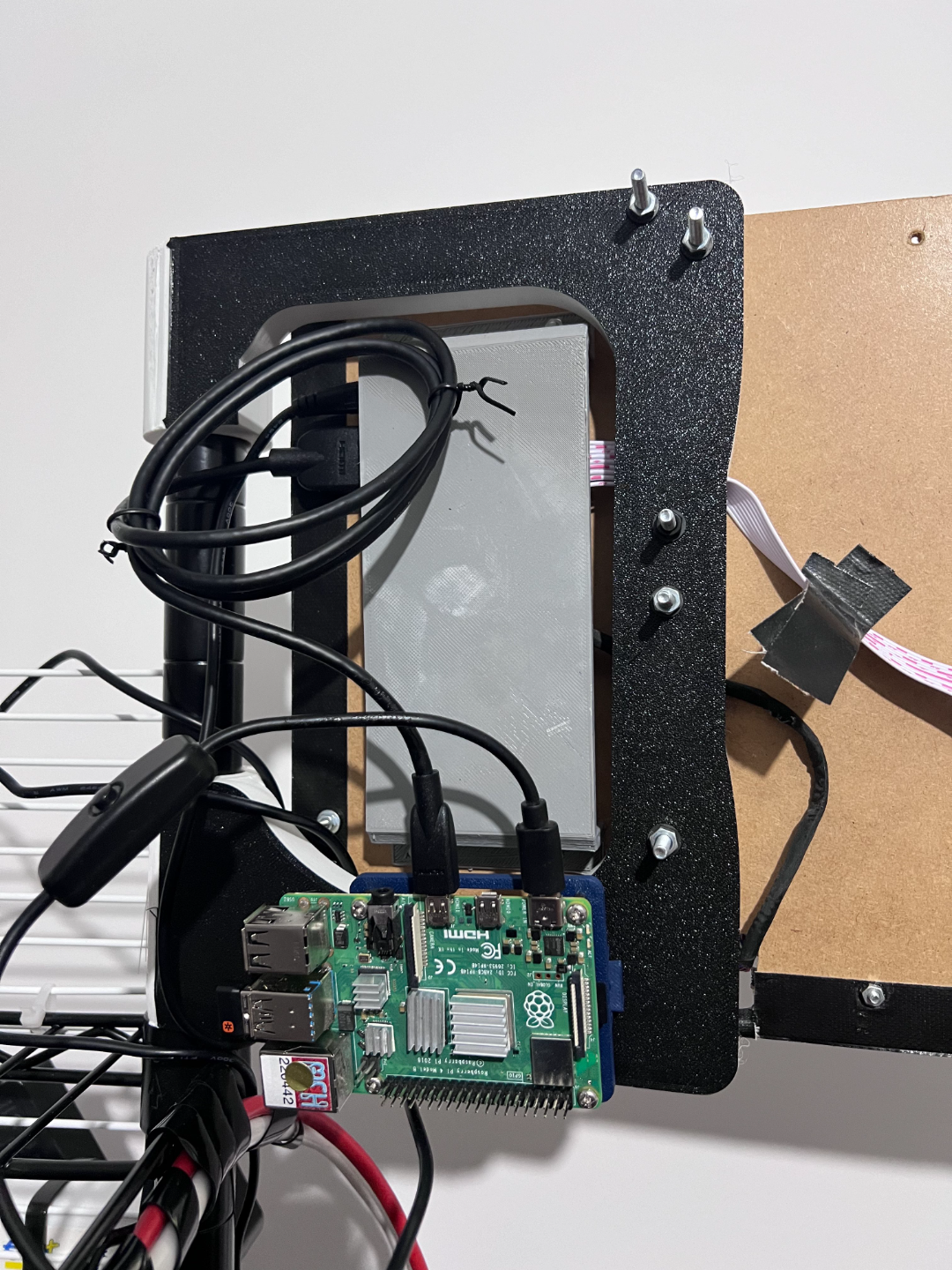 SCREEN SUPPORT