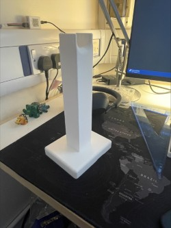 Headphone stand