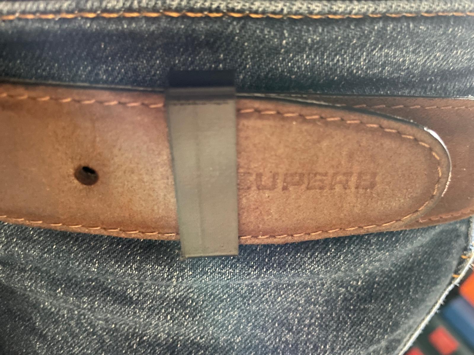 Gürtelschlaufen für Ledergürtel Beltbuddy