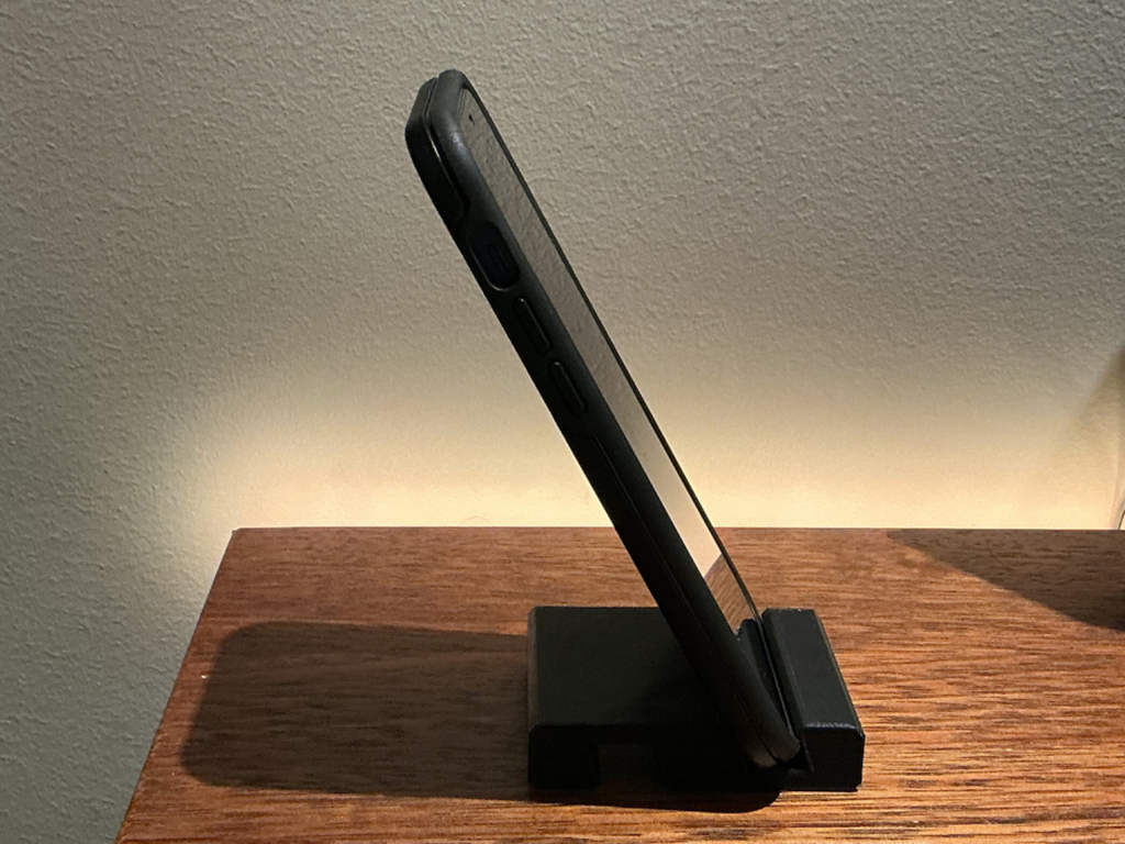 Slim Phone Stand (low filament usage)