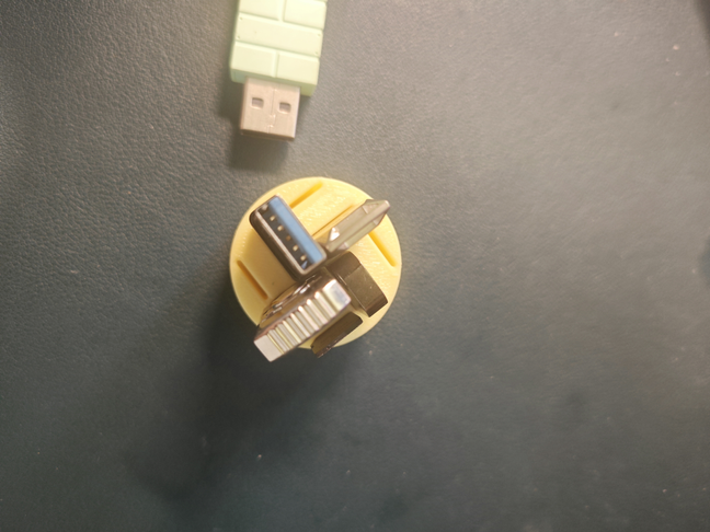 USB flash drive memory card storage box