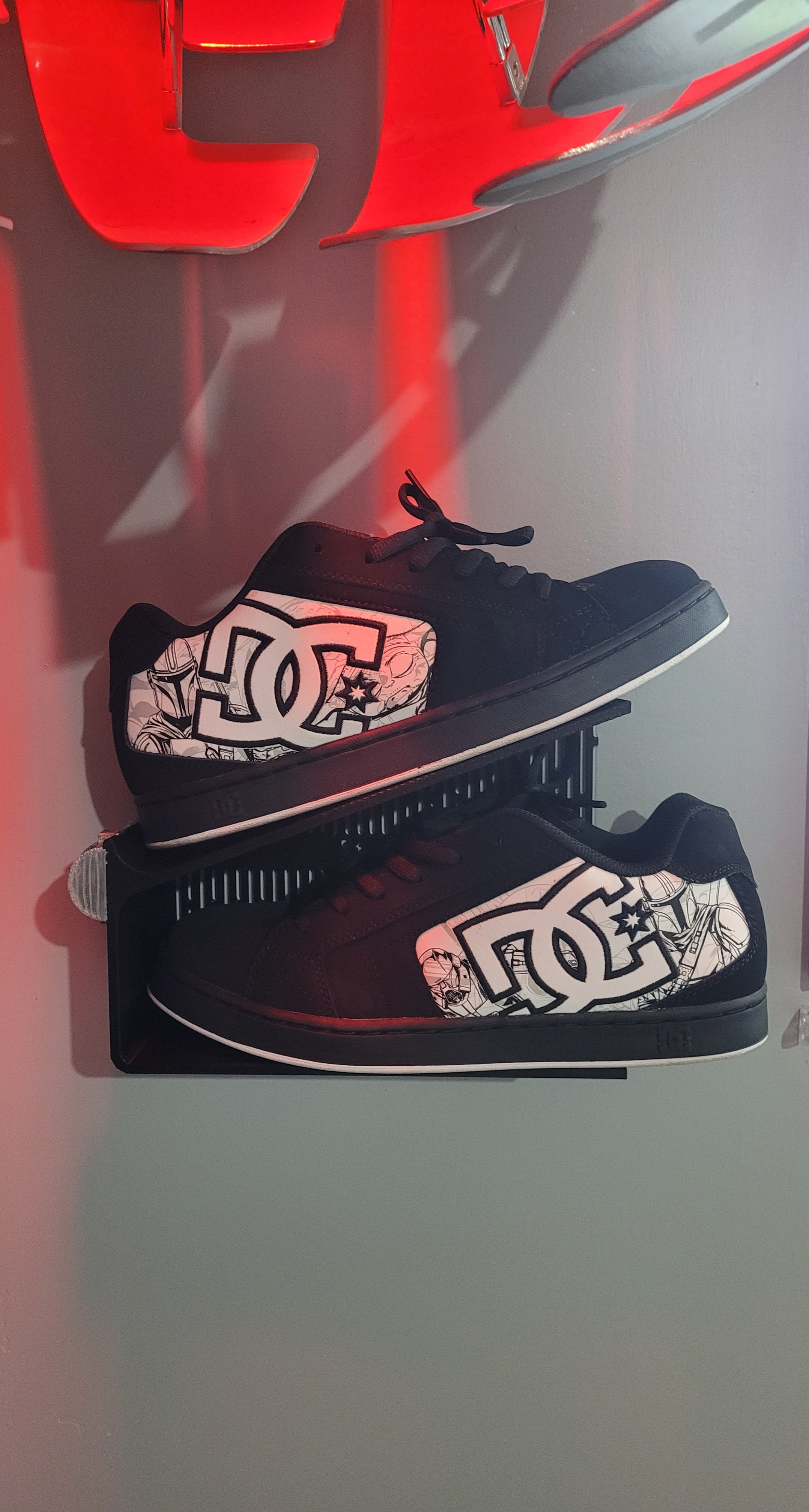 Shoes Wall Mount – Star Wars Sneaker Display Rack