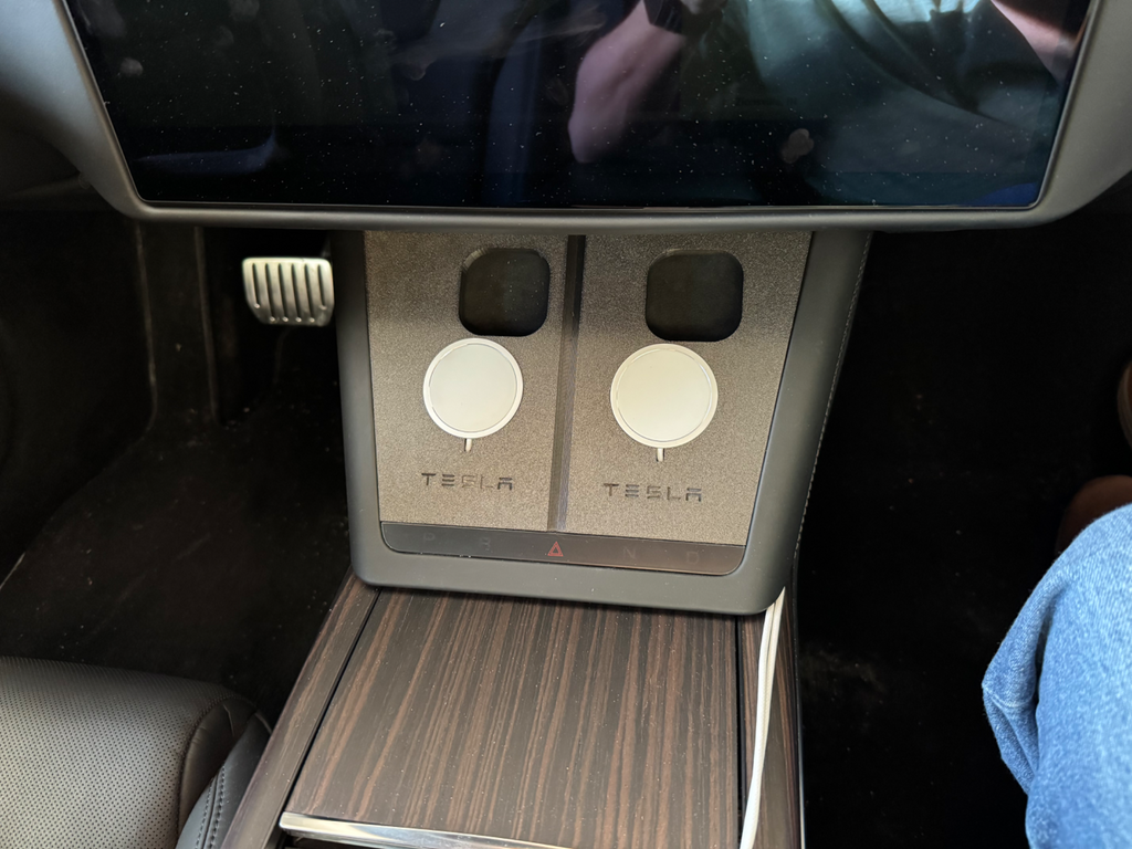 Tesla Model S (2021+ Refresh) MagSafe Adapter