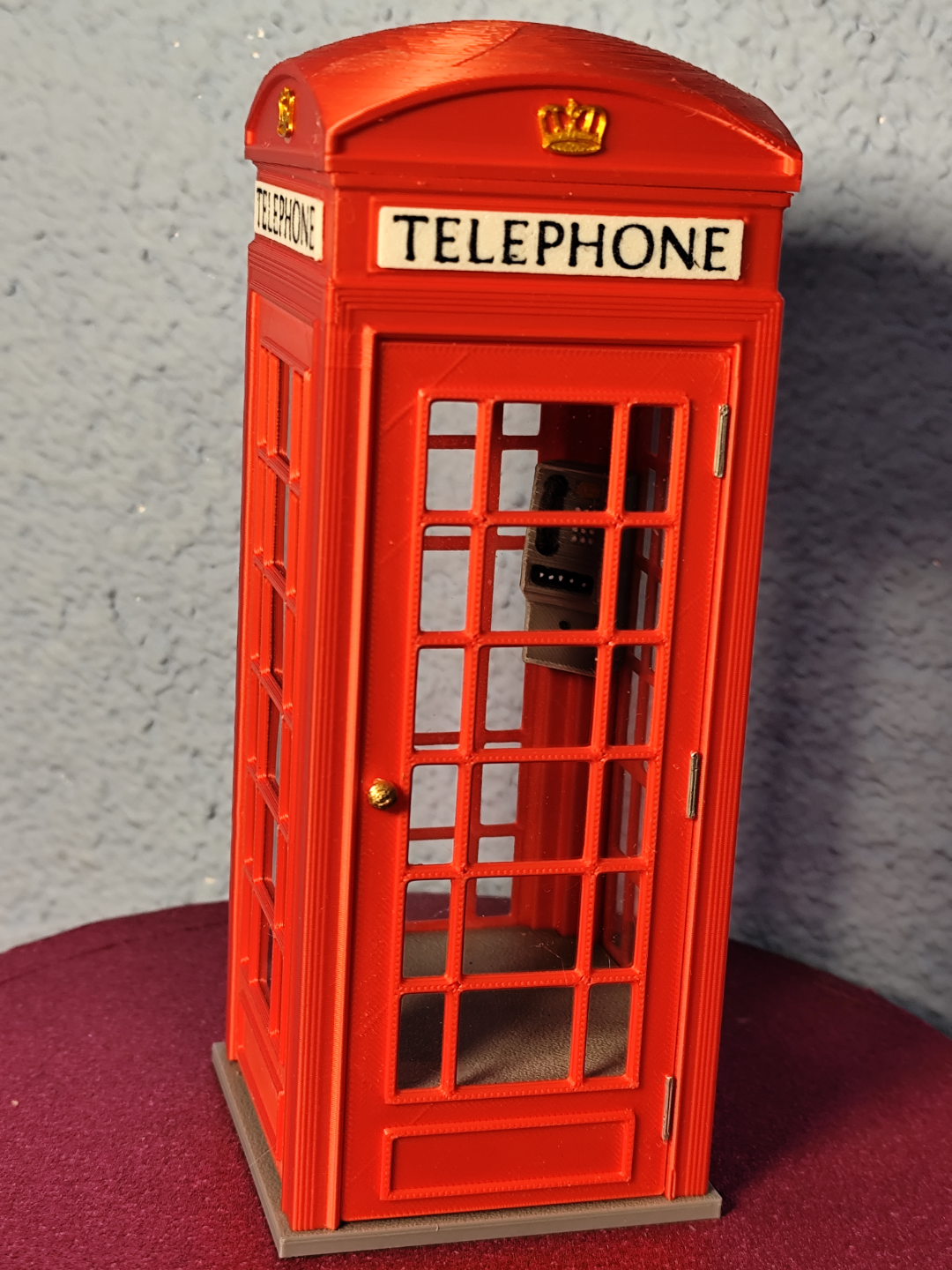 London Phone by iSolid