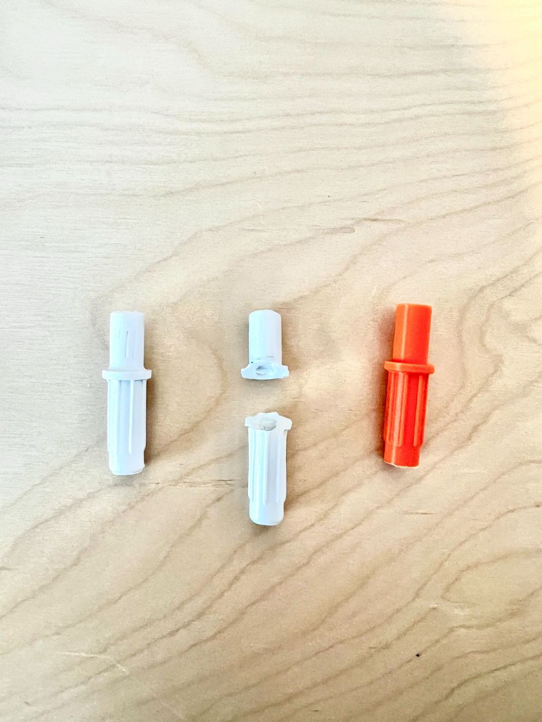 LOUVER BI-FOLD CLOSET DOOR PIN