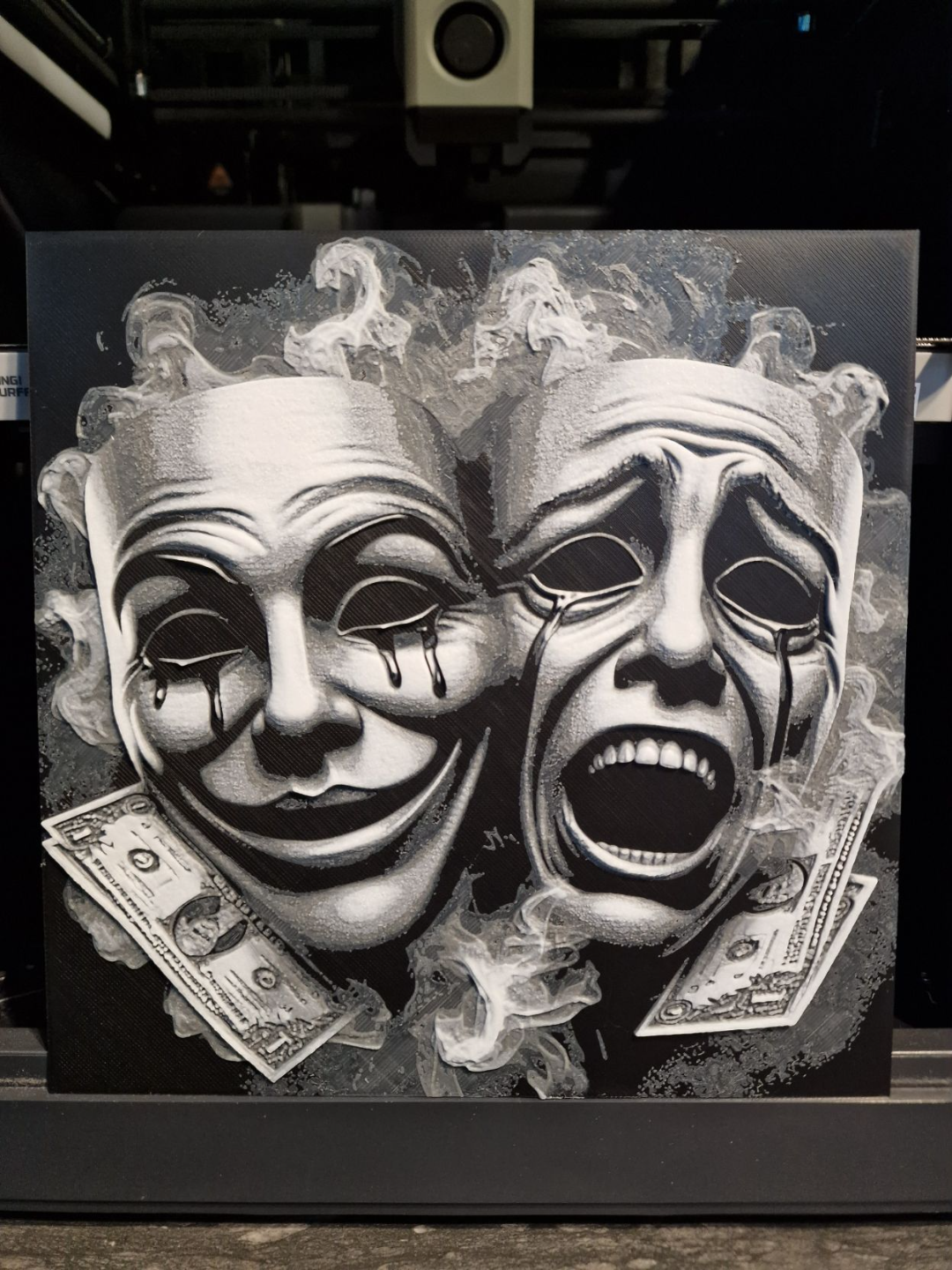 HUEFORGE - Anonymous 2 masks Black and White