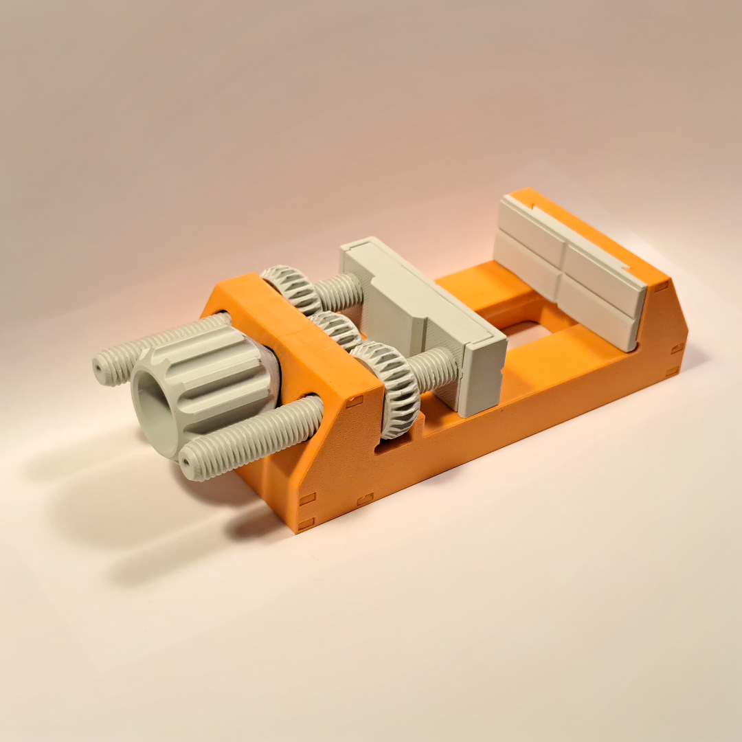 Fully Printable Mechanical Vise with Custom Jaws