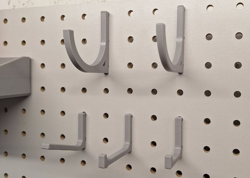 25mm pegboard hooks and boxes