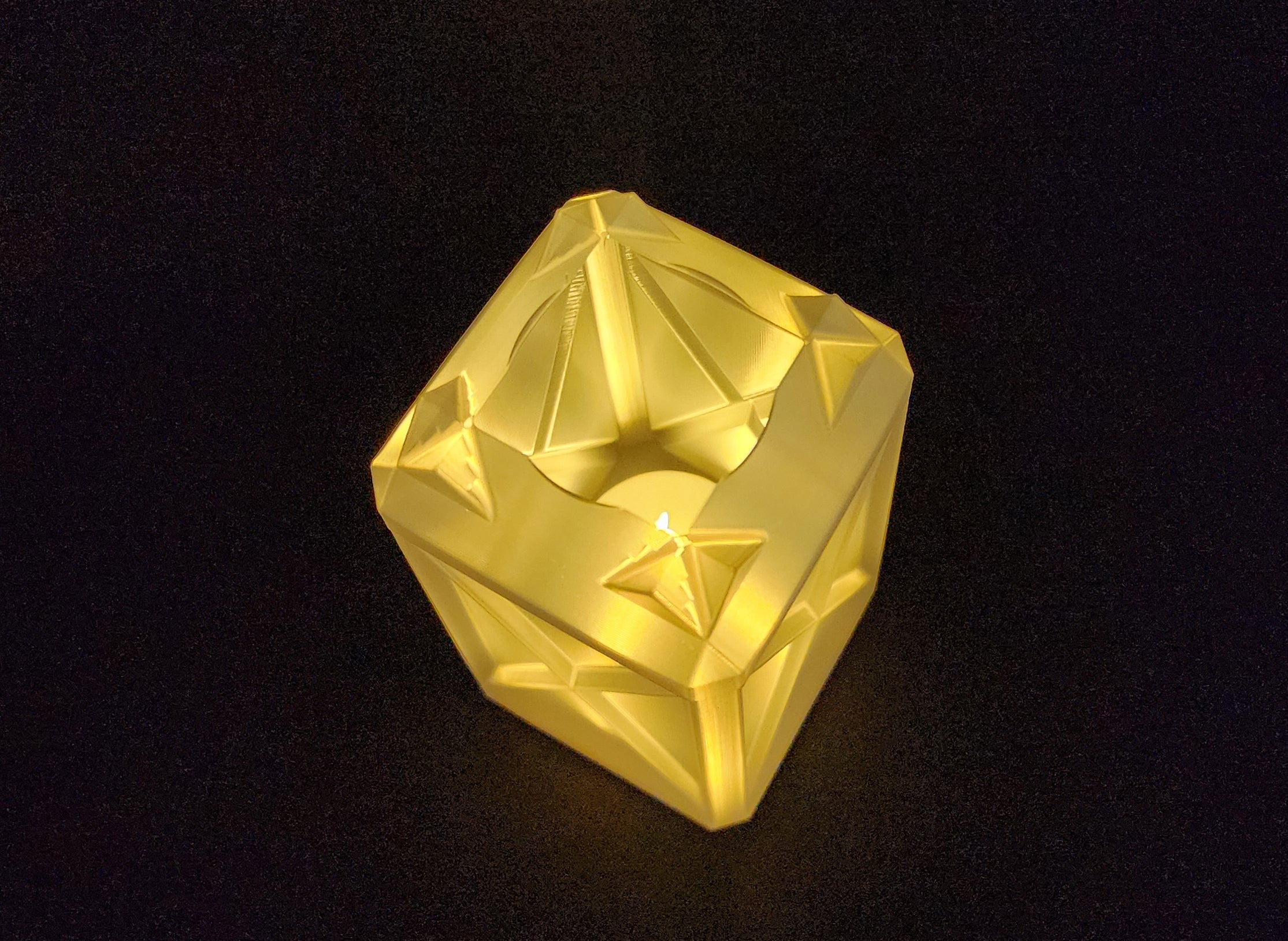 Lantern ⌺ Vase Mode