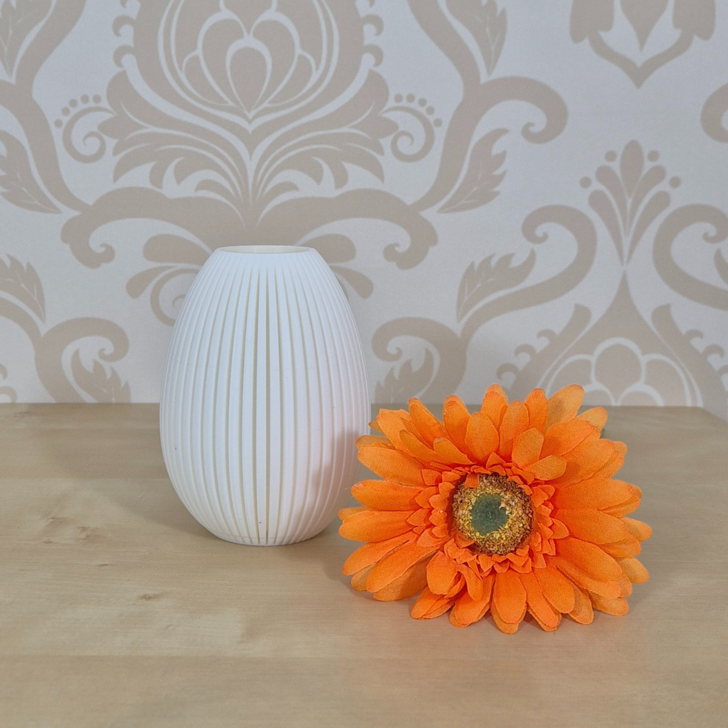 Waterproof Ribbed Easter Egg Vase