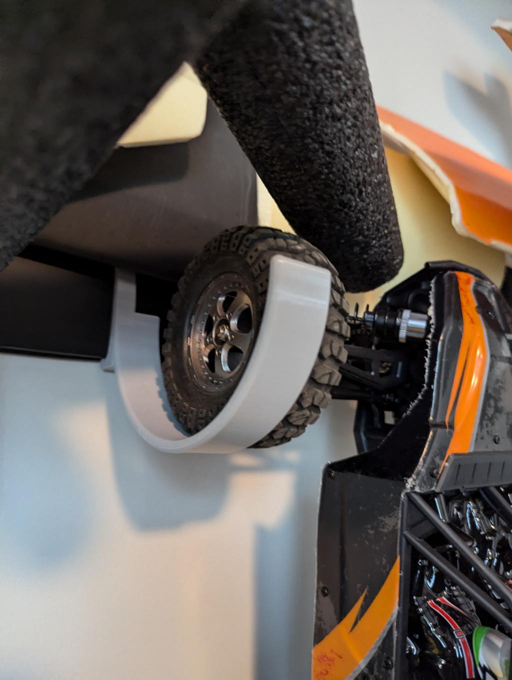 Fast Trak RC Car Wheel Mount