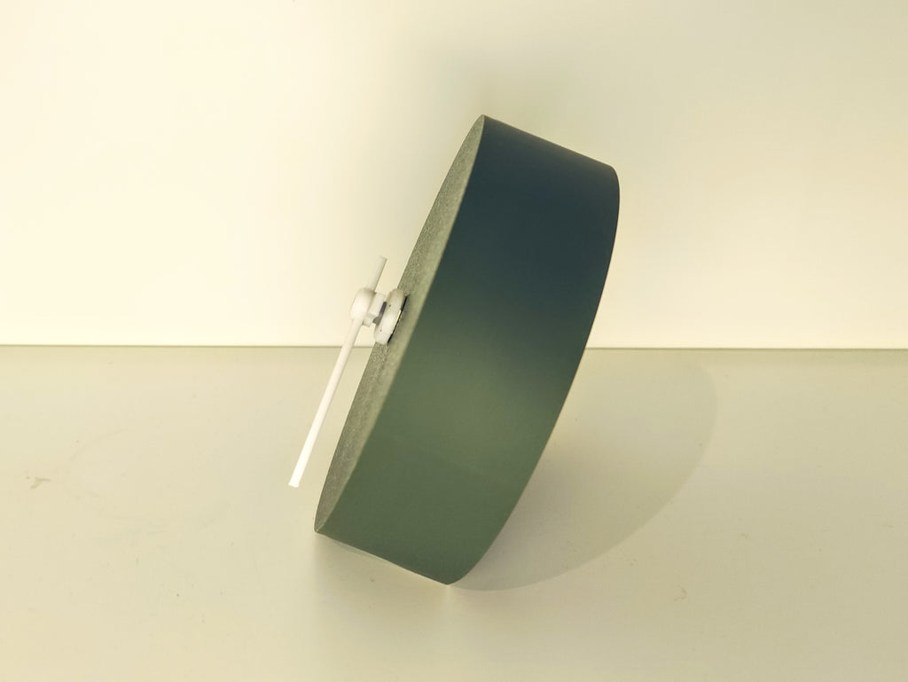 Modern Minimalistic Analogue Clock