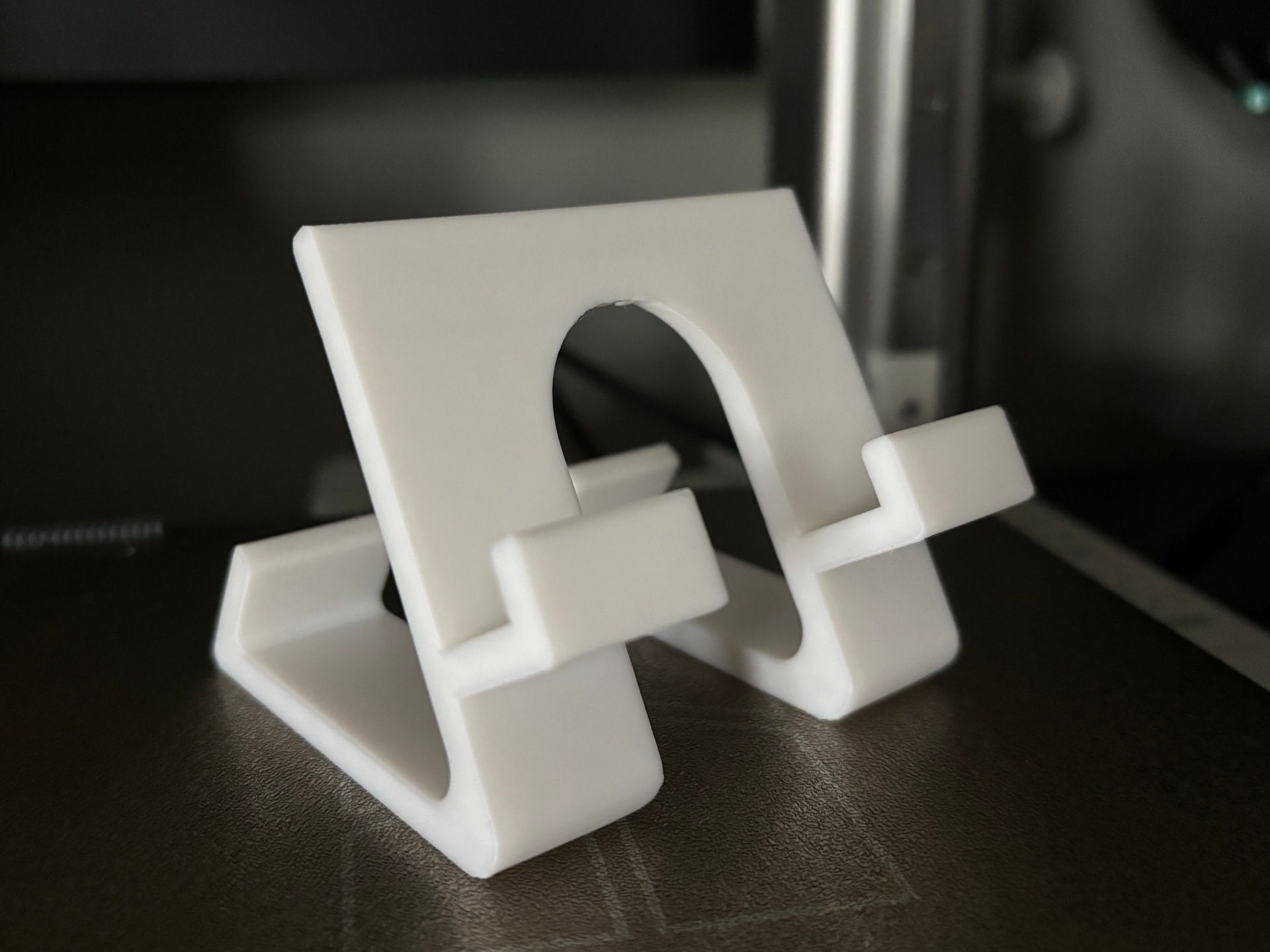 Mobile device stand