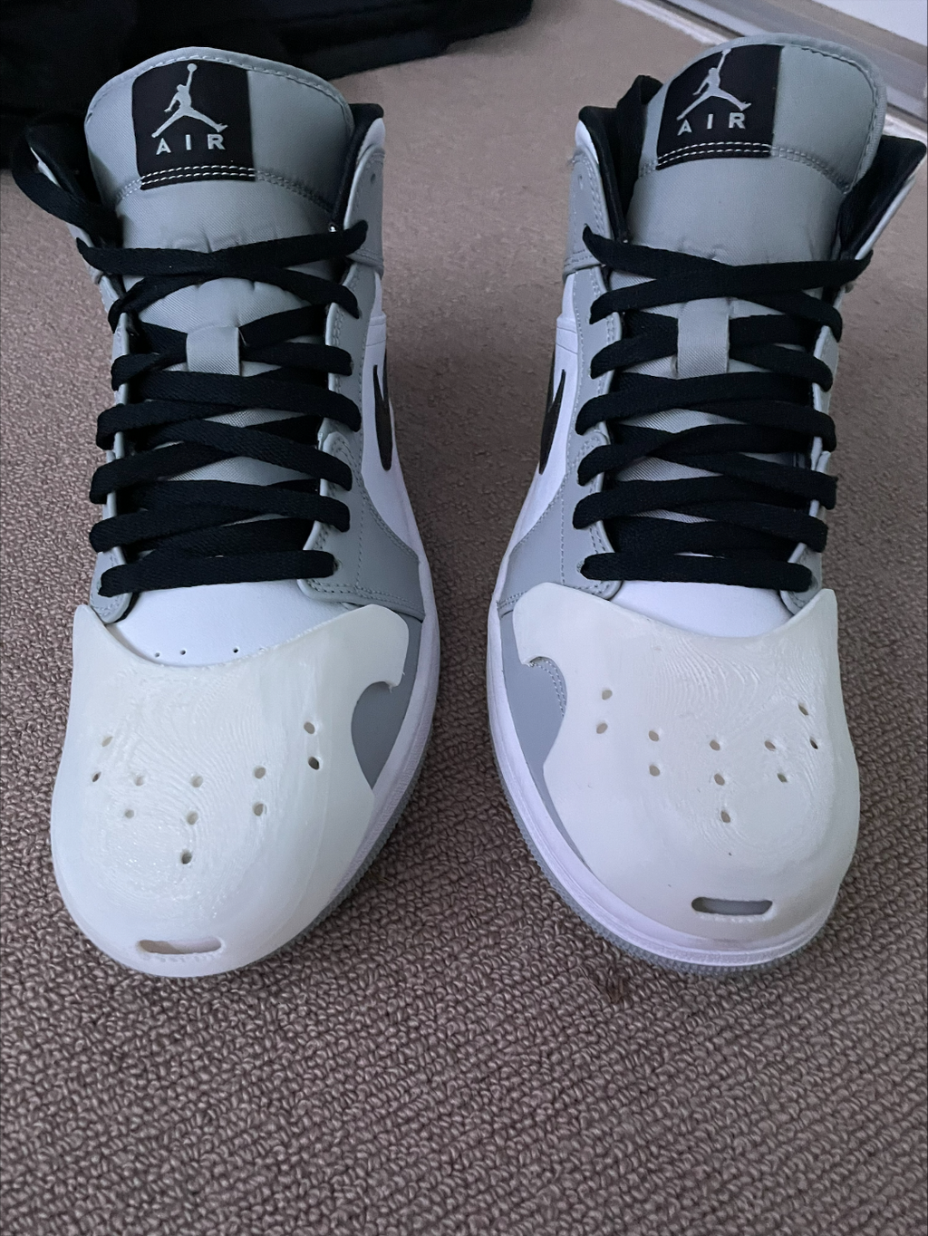 Sneaker crease protector