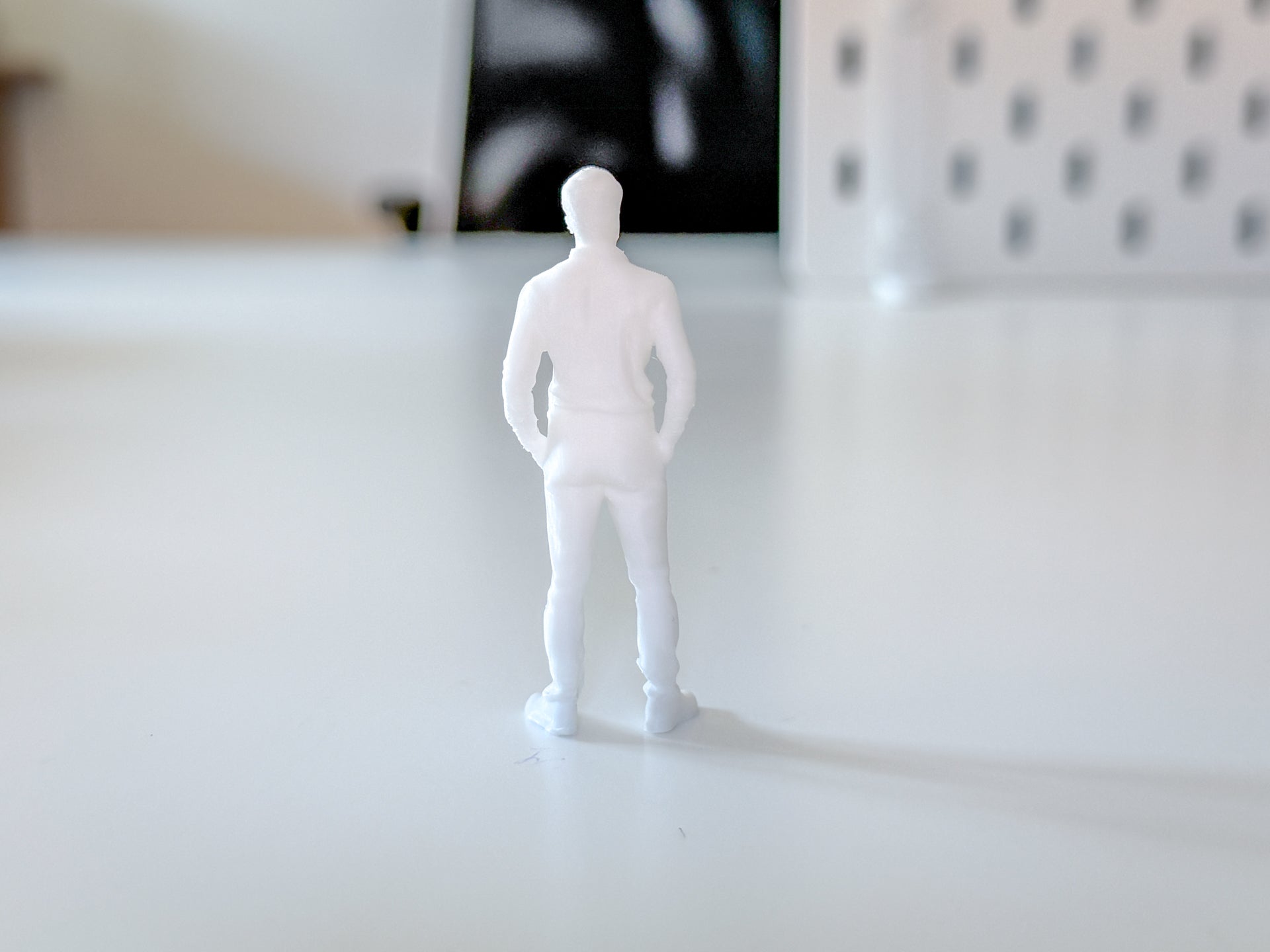 Miniature Standing Man for your Diorama