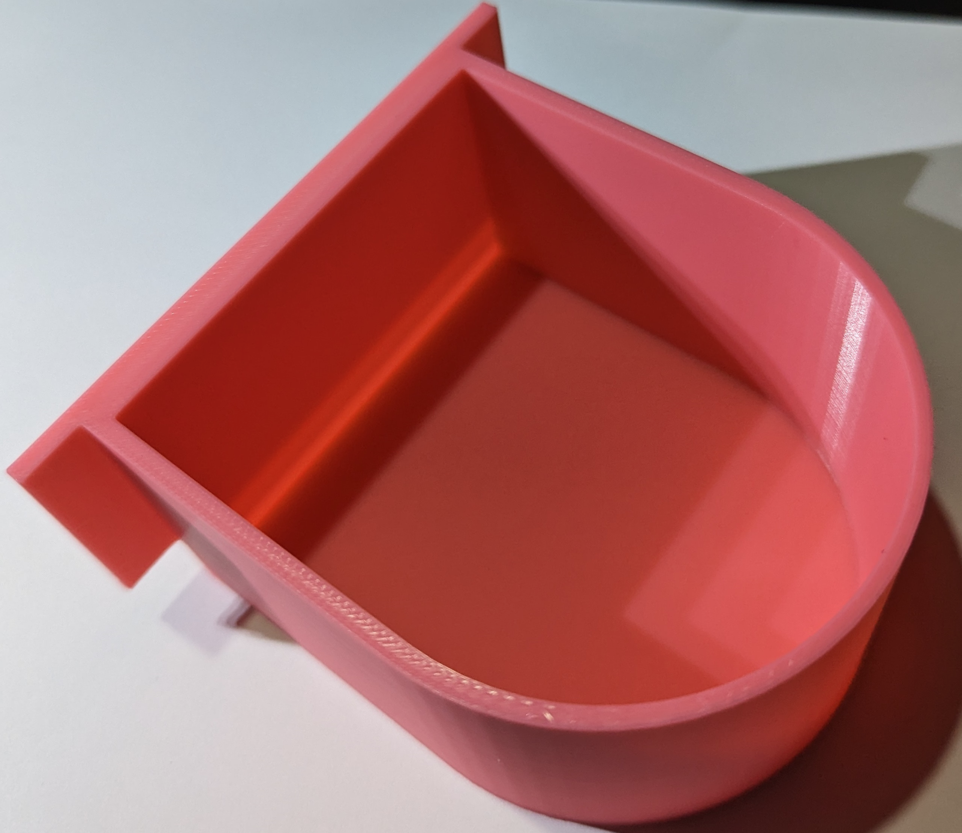 Round bird feeder for cage