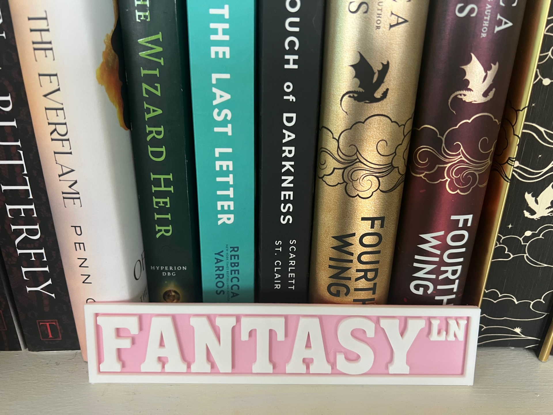 Bookshelf Sign – Fantasy Ln – Street Sign